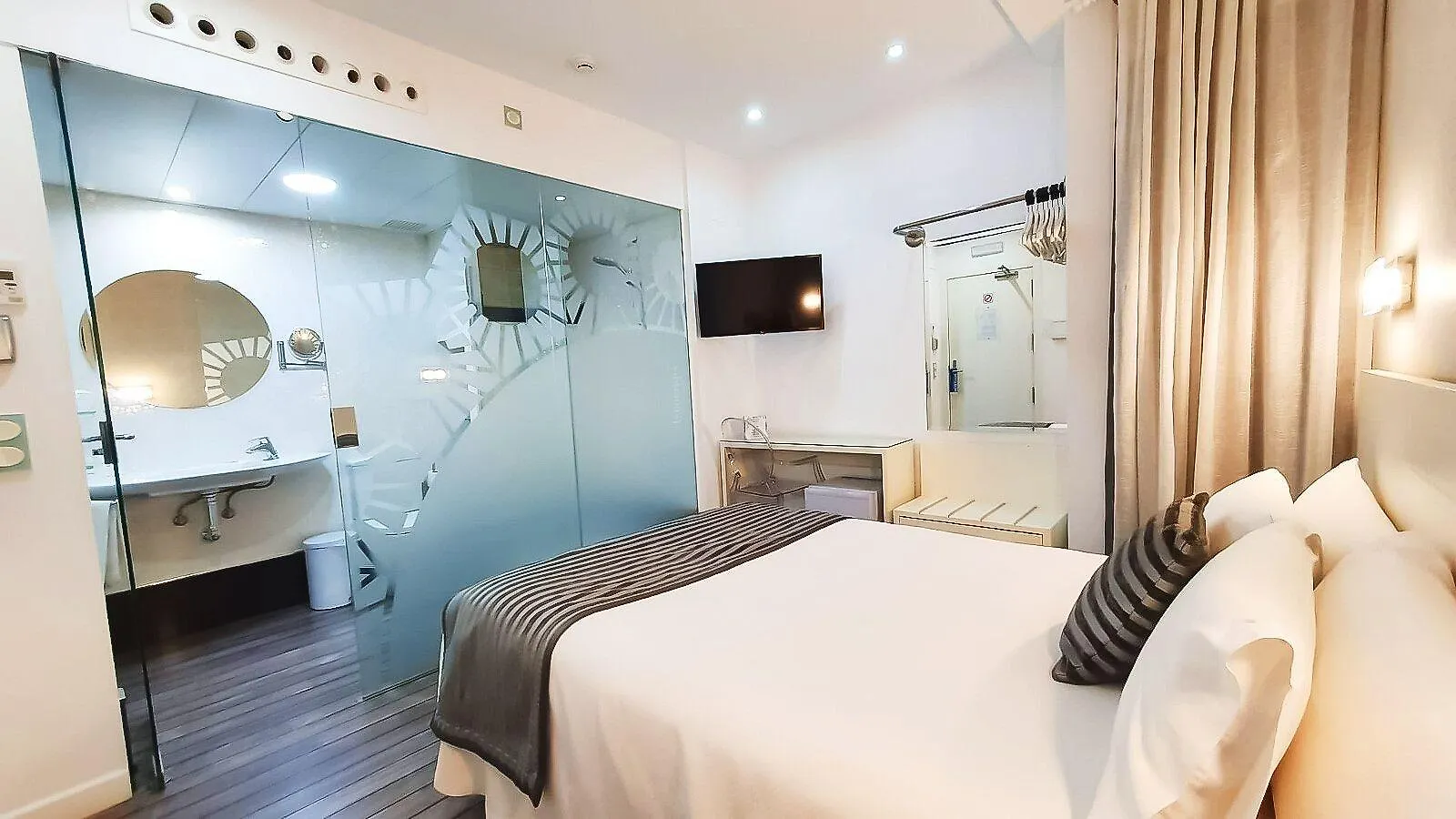 ***  La Boutique Puerta Osario Hotel Cordoba Spain