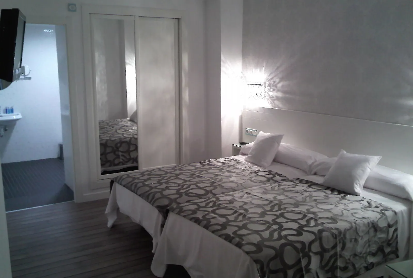 ***  La Boutique Puerta Osario Hotel Cordoba Spain